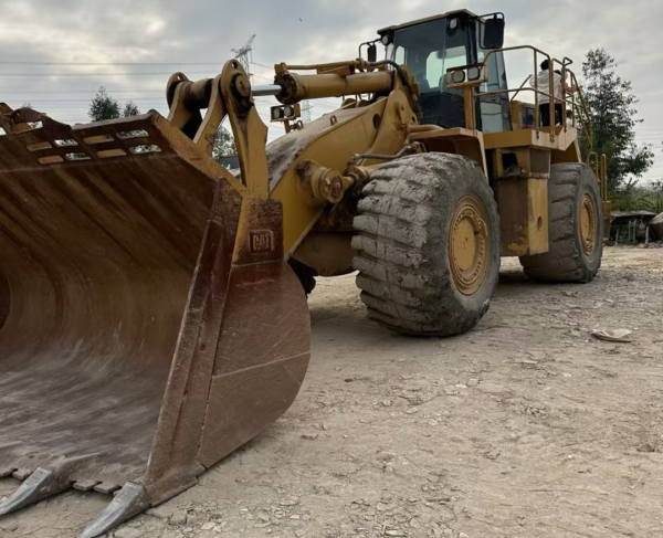 2022 CAT988G Loader