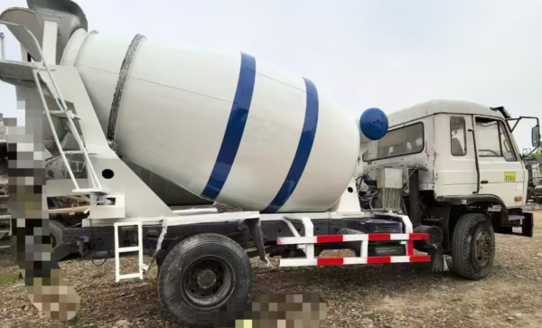 2016 Dongfeng 7m³ Single-Axle Mixer Truck