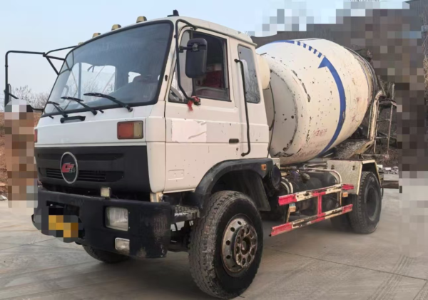 2017 Dongfeng 6m³ Mixer Truck